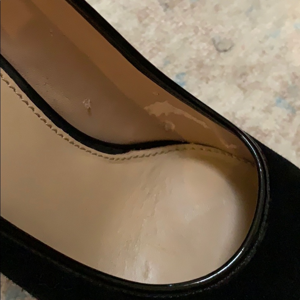 Shoes - Picture 6 of 9